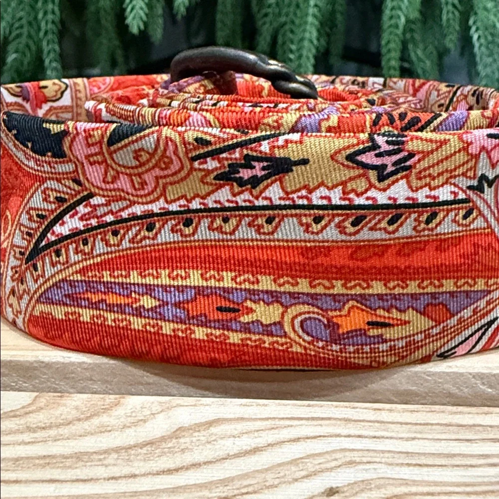 J.Crew Preppy Silk Belt Red Paisley Statement Belt Twisted Buckle - Picture 2 of 2